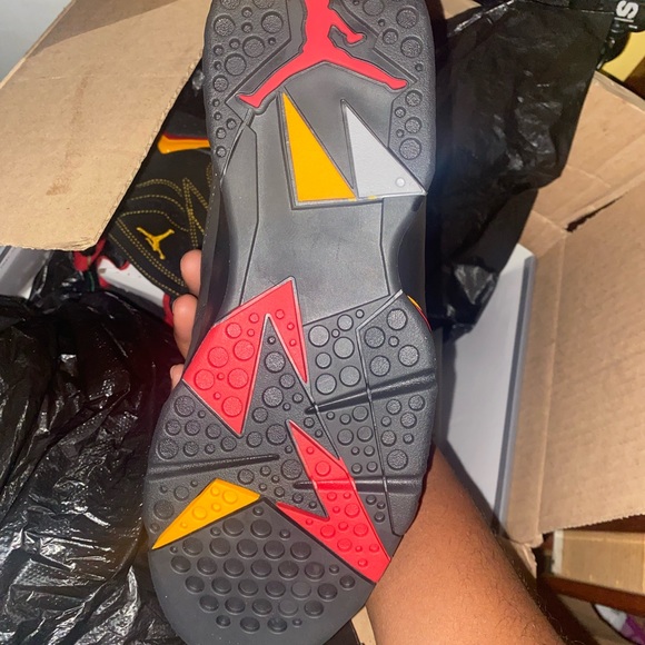 Jordan citrus 7s size 7.5 brand new never worn great buy - Picture 3 of 6